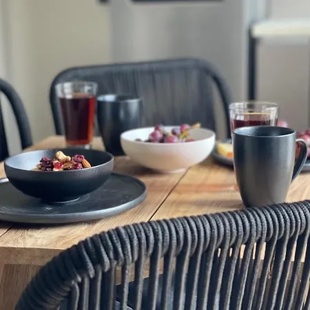 Campana's アパート アルゴストリオン